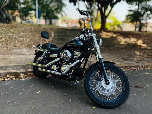 Harley-davidson Dyna super glide custom 2012