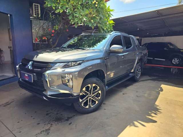 MITSUBISHI L200 TRITON 2.4 16V TURBO DIESEL SPORT HPE CD 4P 4X4 AUTOMÁTICO