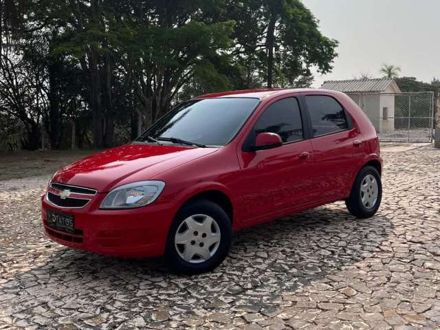 Chevrolet Celta 1.0 LT  - Vermelha - 2014/2015