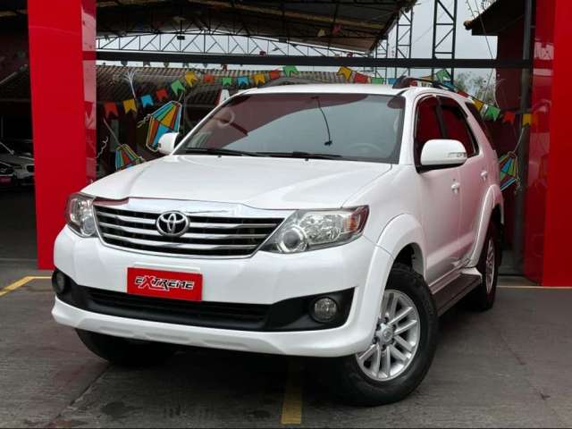 Toyota HILUX SW4 2.7 SR 4X2 16V FLEX 4P MANUAL