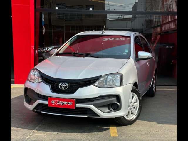 Toyota ETIOS 1.5 X PLUS SEDAN 16V FLEX 4P AUTOMÁTICO