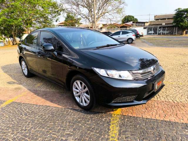 HONDA Civic Sedan LXS 1.8 Flex 16V Aut. 4p - 2014