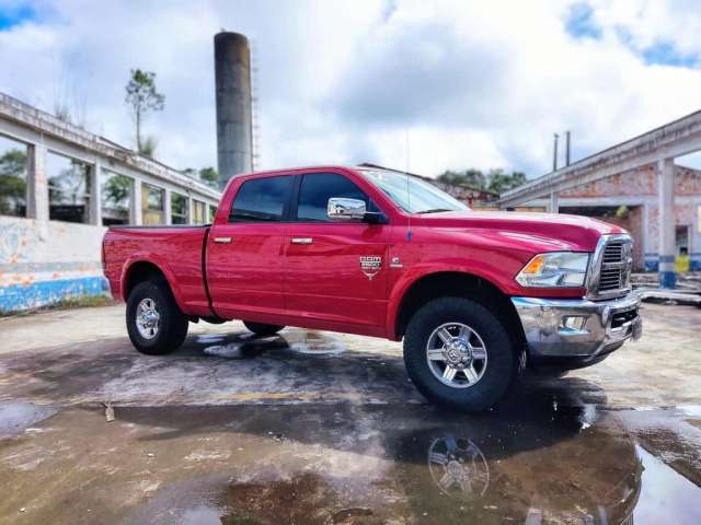 Ram 2500 LARAMIE  6.7 TDI  CD 4x4 Diesel  - Vermelha - 2012/2012