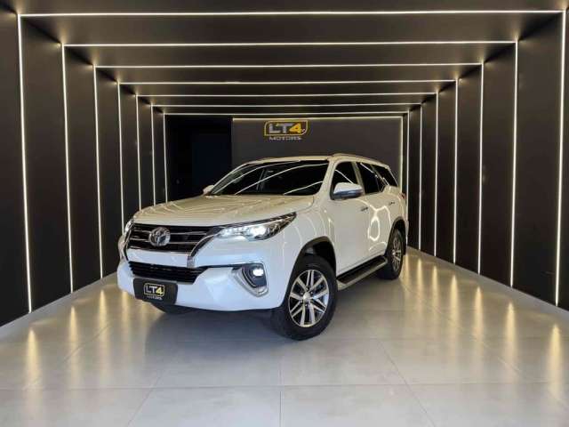 Toyota Hilux 2019 2.8 srx 4x4 cd 16v diesel 4p automático