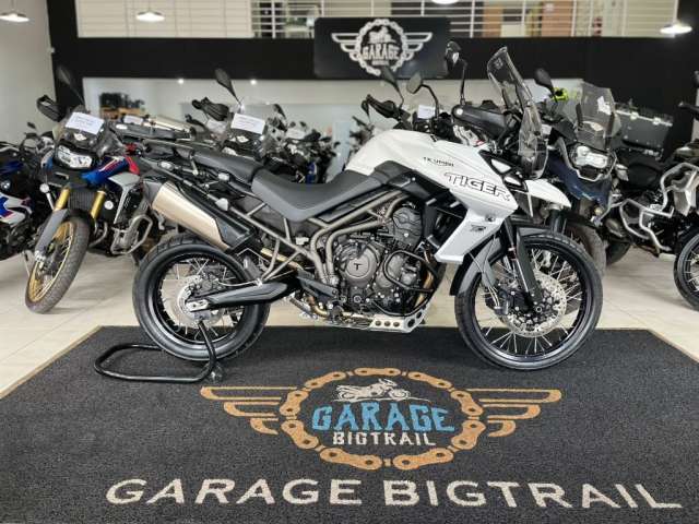 TRIUMPH TIGER 800 XCX 