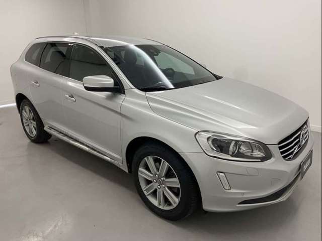 Volvo XC60 2.4 D5 KINETIC DIESEL AWD 4P AUTOMÁTICO