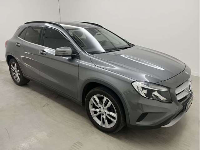 Mercedes-Benz GLA 200 1.6 CGI STYLE 16V TURBO FLEX 4P AUTOMÁTICO