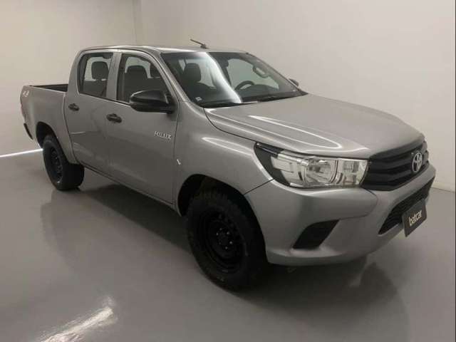 Toyota HILUX 2.8 NARROW 4X4 CD 16V DIESEL 4P MANUAL