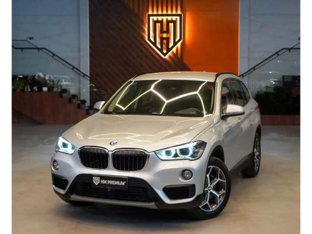 BMW X1 BMW X1 SDrive 20i 2.0 Turbo ActiveFlex Automático 2019 - Prata - 2018/2019