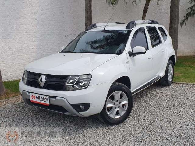 Renault Duster Dynamique 2.0 - Branca - 2016/2017