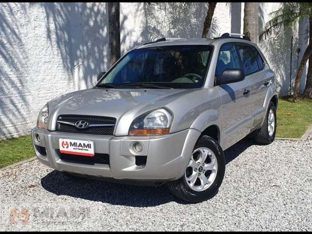 Hyundai Tucson GL 2.0 - Prata - 2009/2010