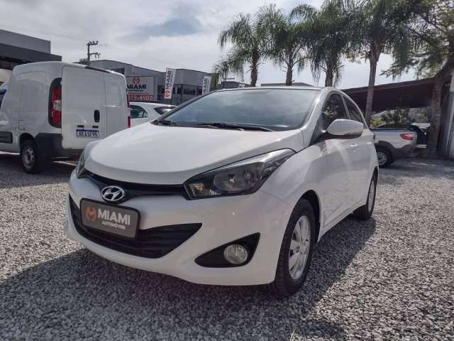 Hyundai HB20 Comfort 1.6 - Branca - 2014/2015