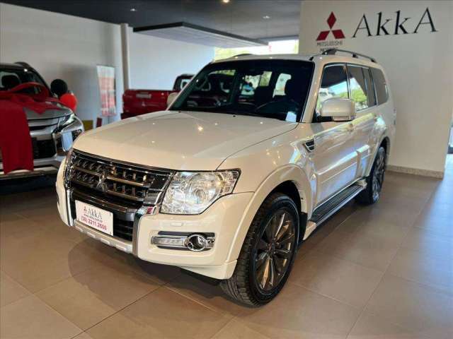 MITSUBISHI PAJERO FULL