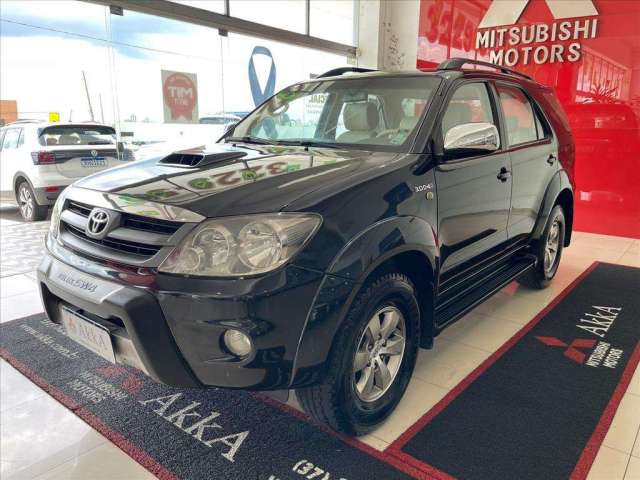 TOYOTA HILUX SW4