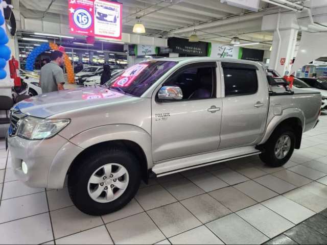 Toyota HILUX 2.7 SRV 4X4 CD 16V FLEX 4P AUTOMÁTICO