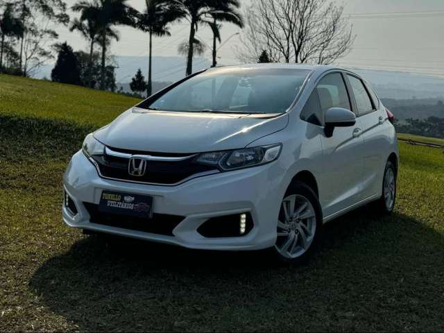 Honda Fit DX 1.5 Flexone 16V 5p Mec. - Branca - 2018/2019