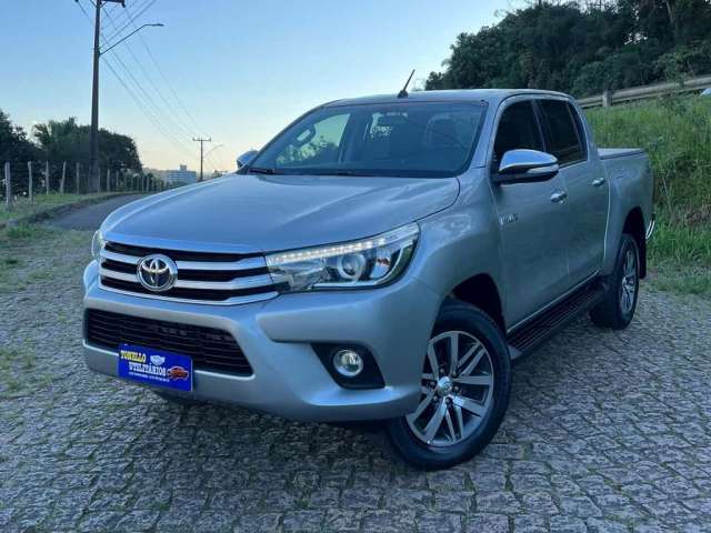 Toyota Hilux CD SRX 4x4 2.8 TDI 16V Diesel Aut. - Prata - 2017/2018