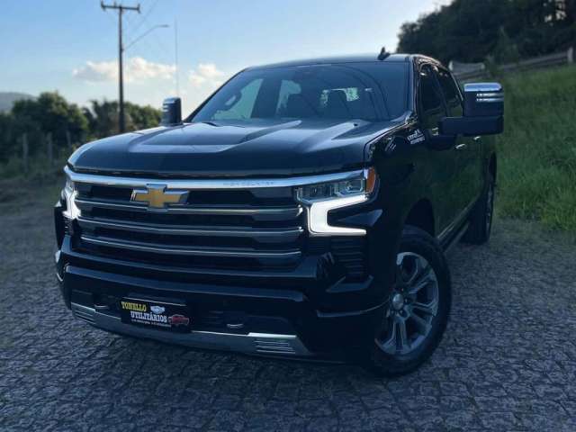 Chevrolet Silverado High Country 5.3 V8 AWD Aut. - Preta - 2023/2024