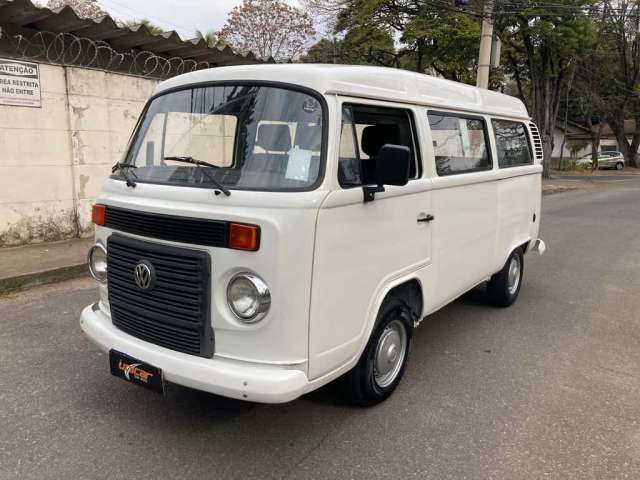 VOLKSWAGEN KOMBI 1.4 MI LOTAÇÃO 8V 3P