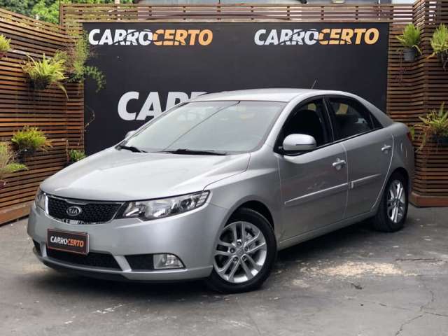 Kia Motors Cerato 1.6  Aut. 2012 Flex    Excelente desempenho e segurança