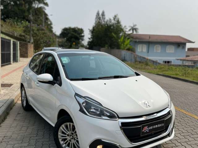 Peugeot 208 Allure 1.2 2019