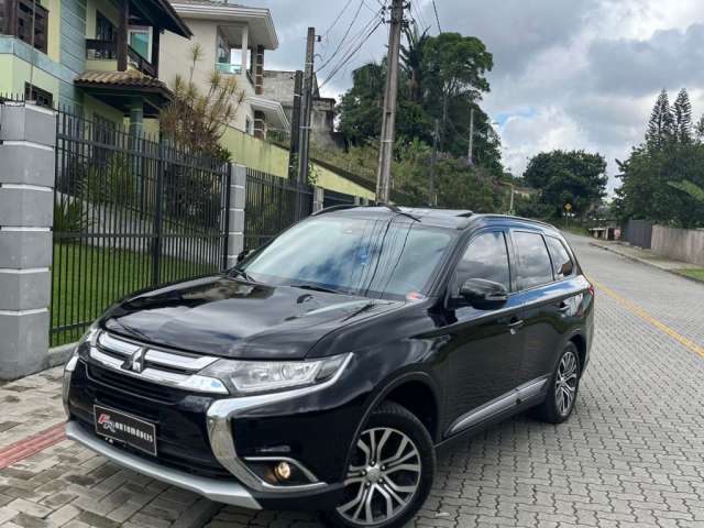 Mitsubishi Outlander Ano 2016 Motor 2.0 135 mil km Veículo Completo!!