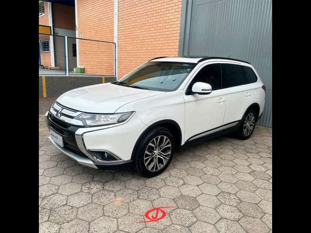 Mitsubishi Outlander /MMC  2.0 - Branca - 2015/2016