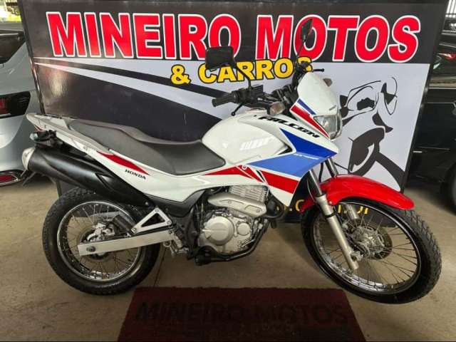 Honda NX 400i FALCON