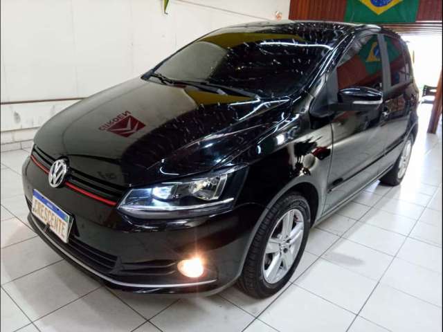 Volkswagen Fox VW Fox Comfortline I Motion 1.6 Flex  2015/2016 - Preta - 2015/2016