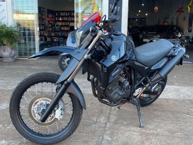 XT 660R MUITO NOVA. MOTO PRA QUEM PROCURA AVENTURA