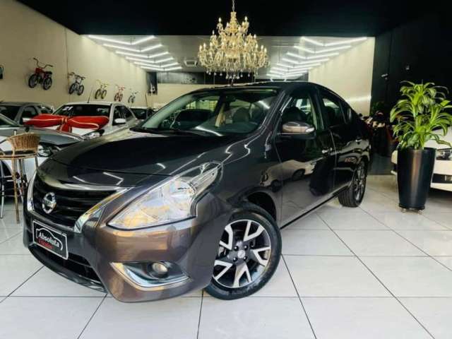 NISSAN VERSA 16 SL 2017