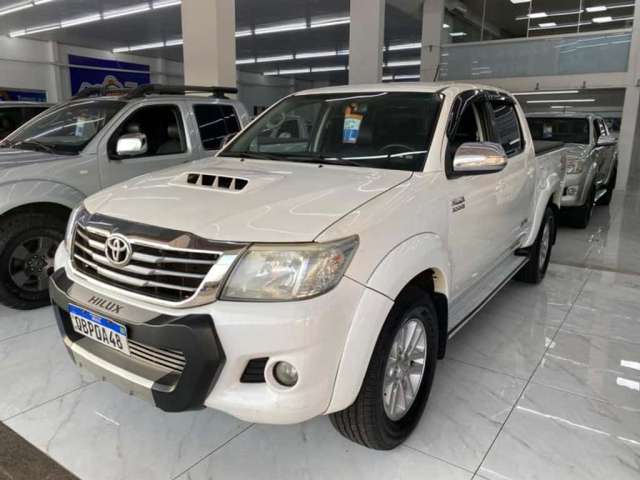 TOYOTA HILUX CD4X4 LE 2015