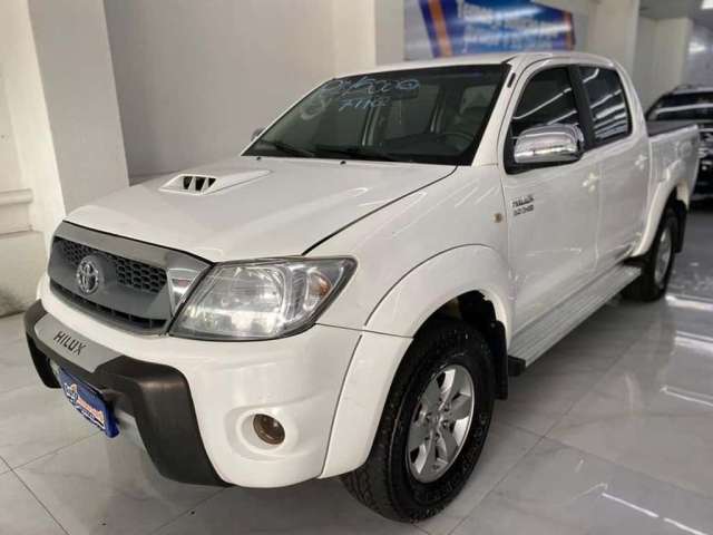 TOYOTA HILUX CD4X4 SRV 2011