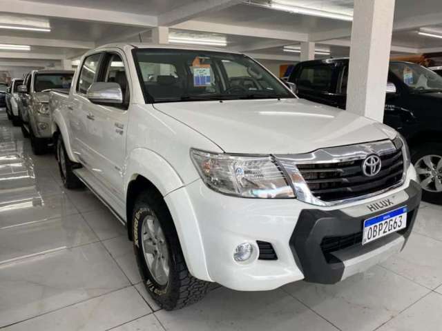 TOYOTA HILUX CD4X4 SRV 2013