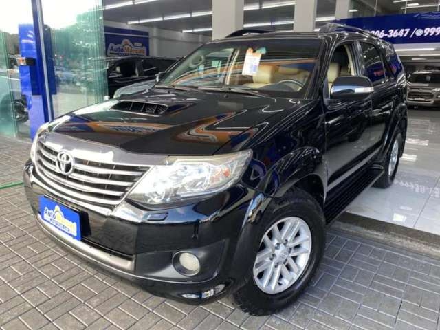 TOYOTA HILUXSW4 SRV4X4 2015