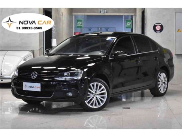 Volkswagen Jetta 2013 2.0 tsi highline 211cv gasolina 4p tiptronic