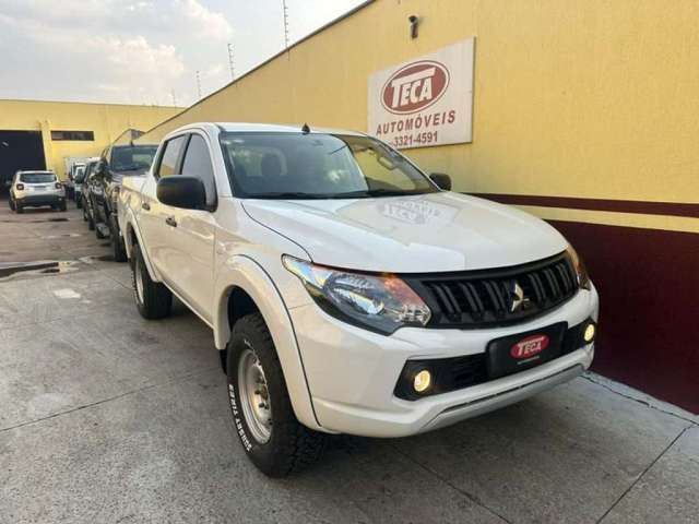 MITSUBISHI L-200 TRITON SPORT GL 2.4 TB DIESEL 4X4 MANUAL 2023