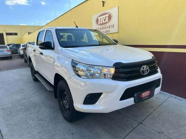 TOYOTA HILUX 2.8 STD 4X4 CD 2020