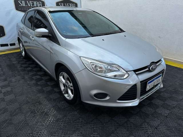 Ford Focus S 2014 2.0