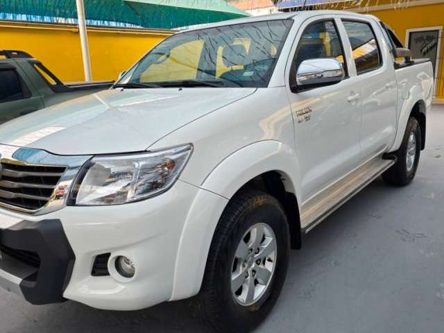 Toyota Hilux CD 4X2 SRV 2.7 Flex AT 2015