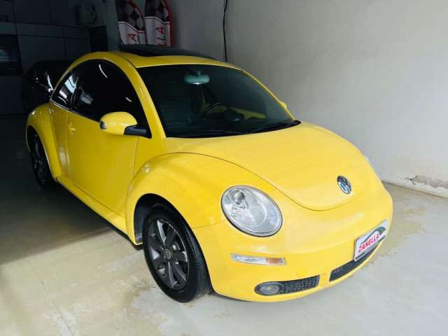 VW - VolksWagen New Beetle 2.0 Mi Mec./Aut. 2010 Gasolina