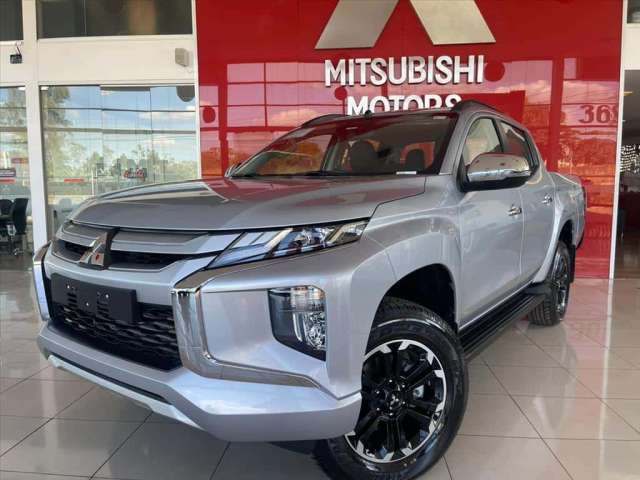 MITSUBISHI L200 TRITON 2.4 16V TURBO DIESEL SPORT HPE CD 4P 4X4 AUTOMÁTICO