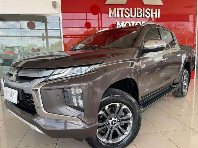 MITSUBISHI L200 TRITON 2.4 16V TURBO DIESEL SPORT HPE-S CD 4P 4X4 AUTOMÁTICO