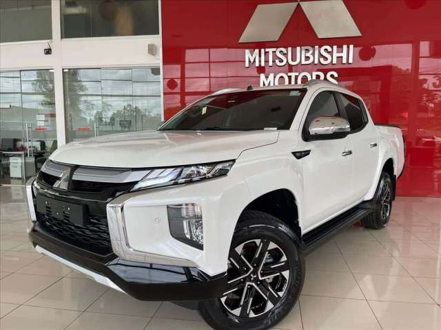 MITSUBISHI L200 TRITON 2.4 16V TURBO DIESEL SPORT HPE-S CD 4P 4X4 AUTOMÁTICO