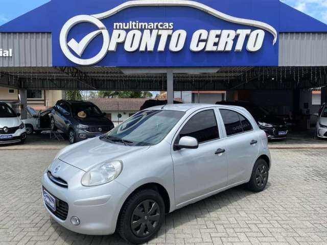 Nissan March S 1.0 12V Flex 5p  - Prata - 2011/2012