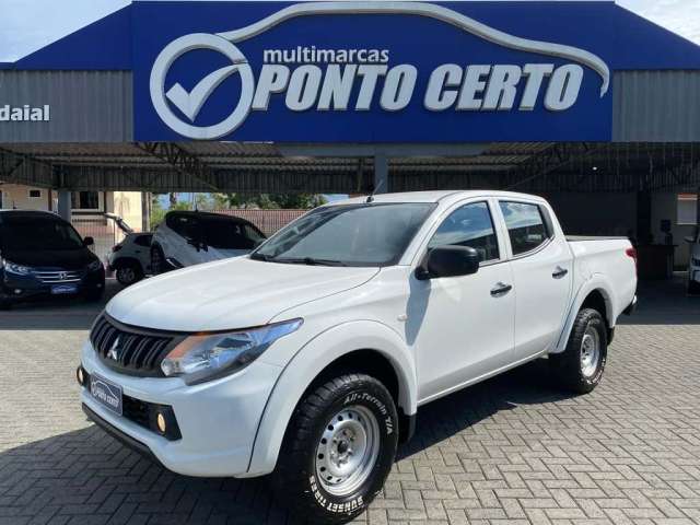 Mitsubishi L200 Triton MC/ SPO GL - Branca - 2022/2023