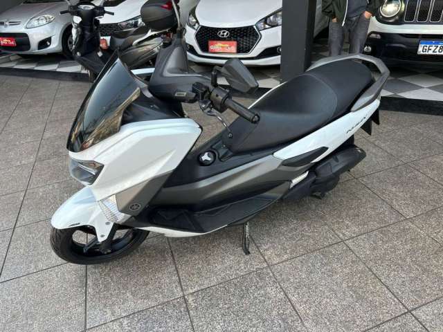 YAMAHA NMAX