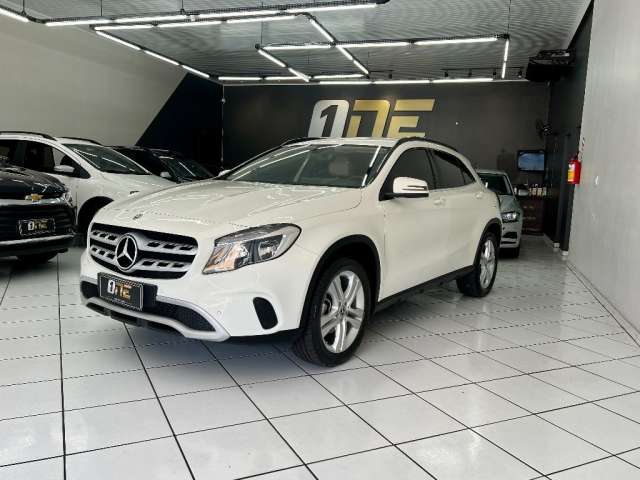 MERCEDES GLA 200 STYLE 