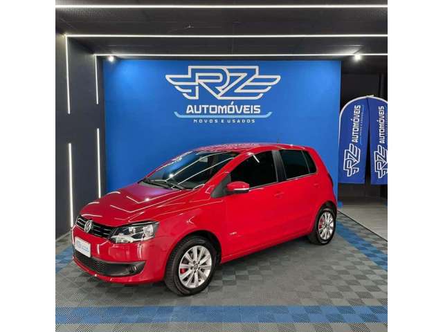 Volkswagen Fox 1.6 Mi Total Flex 8V 5p  - Vermelha - 2012/2013