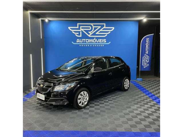 Chevrolet Onix HATCH LT 1.4 8V FlexPower 5p Mec.  - Preta - 2016/2016